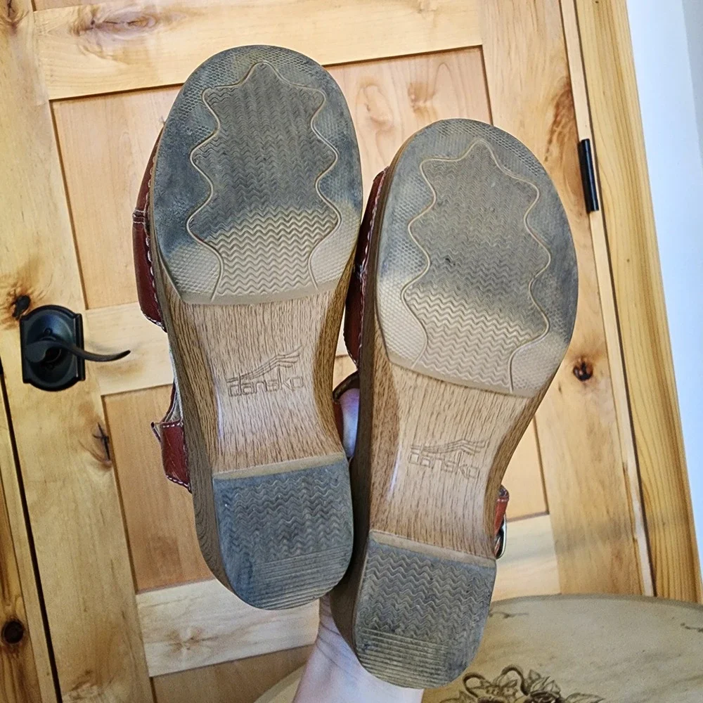 Dansko Sigrid EU 38 US 7.5 to 8 Brown Leather Sandals Boho Wedge Cottagecore